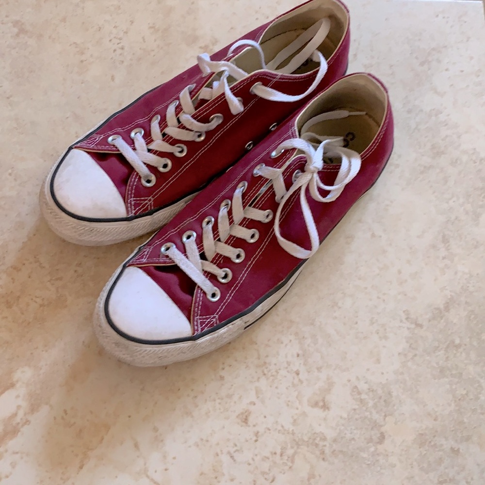 Men’s Converse Burgundy size 10